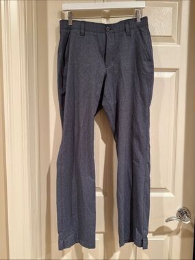 Under Armour Men's Dress Pants in Charcoal